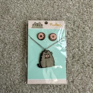 Pusheen Gray and Pink Donut Jewelry Set
